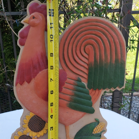Jim Shore Rooster Garden Artistry by Enesco Decor - Picture 4 of 13